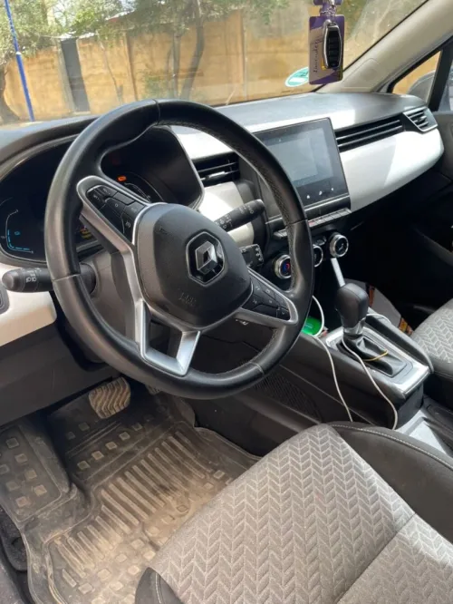 Renault Clio 5 hybride 2022 1.6 140ch hybride