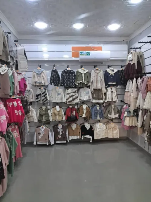 magasin en pleine activité mis à ( Vente, échange ou reprise du magasin) 