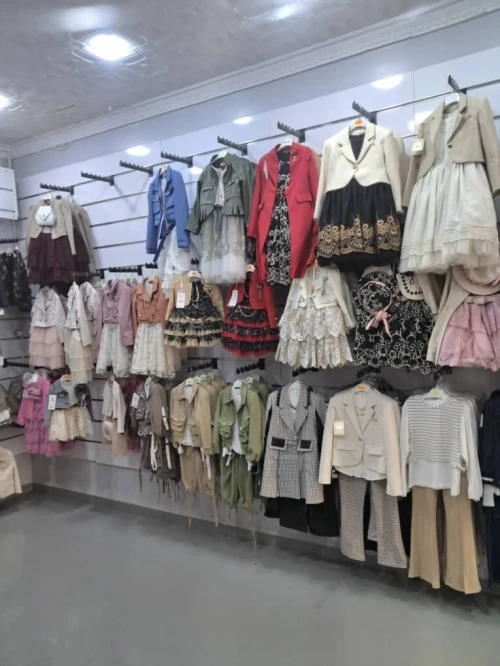 magasin en pleine activité mis à ( Vente, échange ou reprise du magasin) 