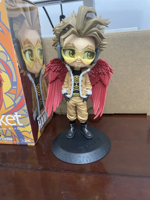 Figurine original hawks mha