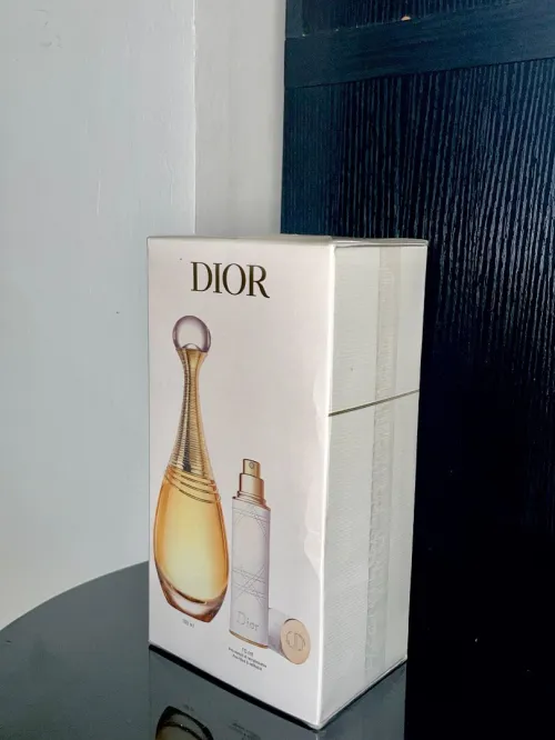 COFFRET CADEAU DIOR J'ADORE 110 ml gift set