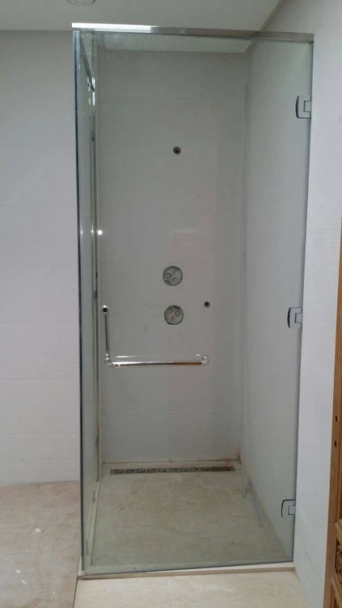 Cabine et paroi de douche 