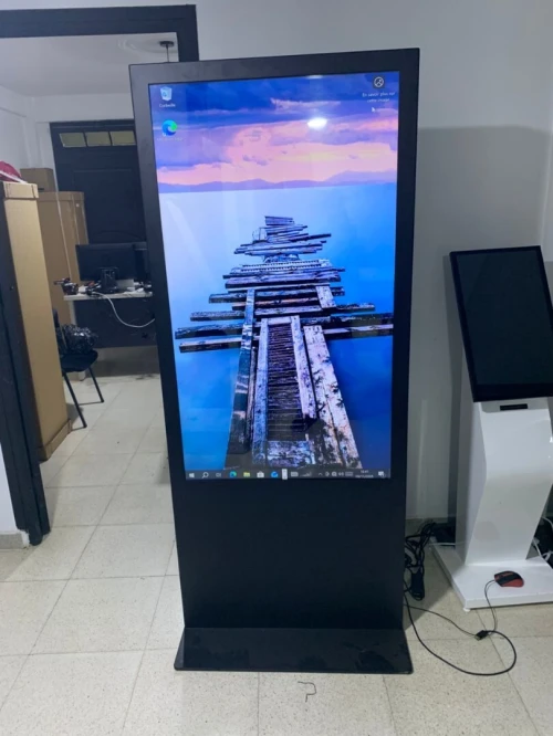 Écran interactif tactile 55 pouces 4K Totem professionnel