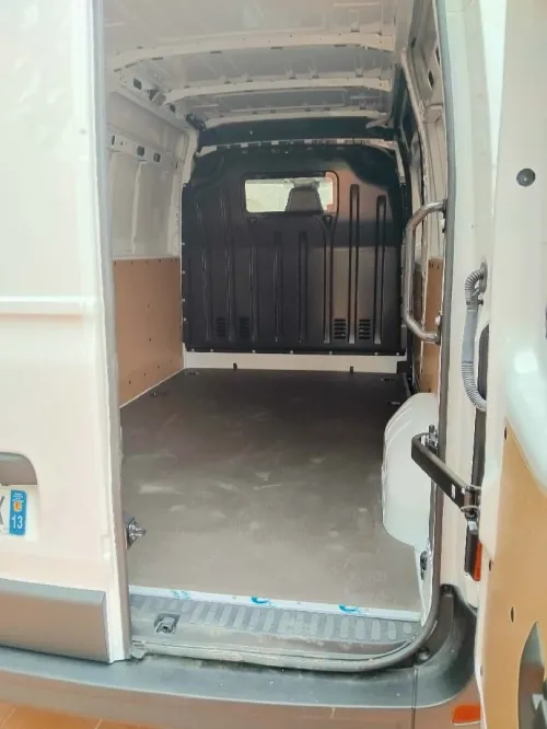 Renault MASTER 2025