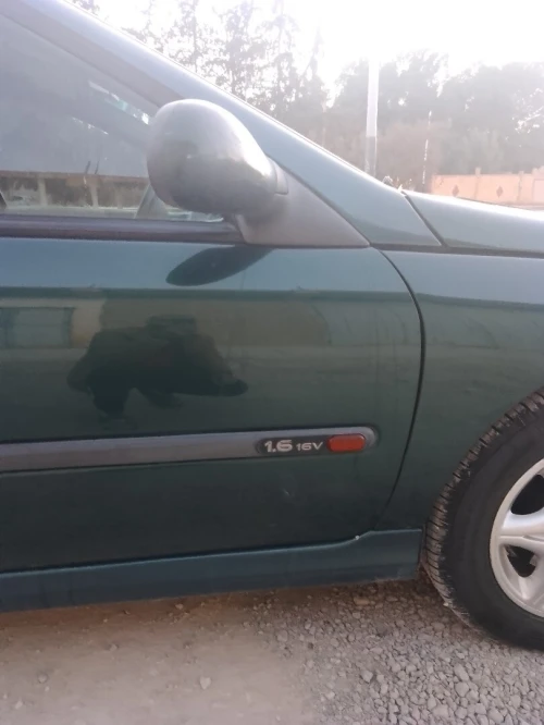 Renault Laguna 1 1995 Laguna 1