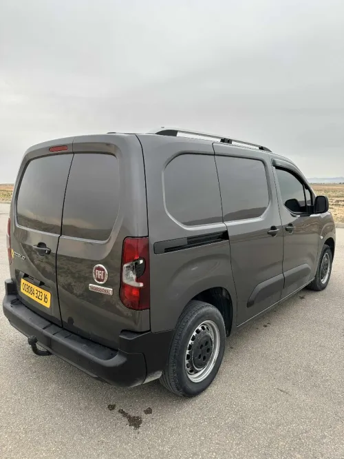 Fiat Doblo 2023 Italie