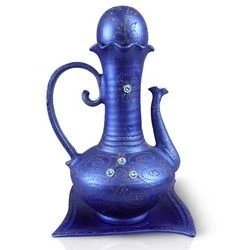 جرة تزيين من الفخار بتصميم عصري و أنيق Carafe Décorative En Argile Avec Un Beau Design Modern