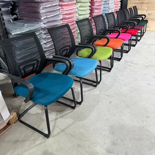 Chaise bureau visiteur filet en couleur rouge Mobix dz