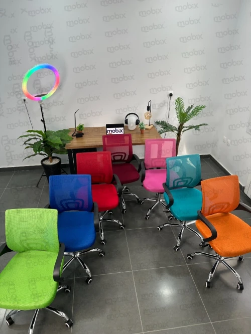 Chaise ergonomique de bureau OP-938 de la marque Mobix dz