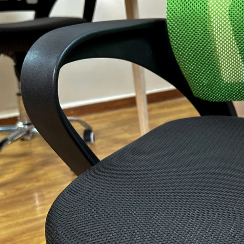 Chaise visiteur filet couleur vert ergonomique Mobix dz