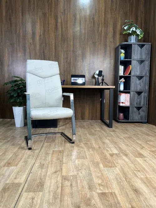Chaise de bureau AKAR de production algérienne