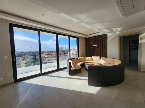 Location Appartement Penthouse F4 Alger Hydra