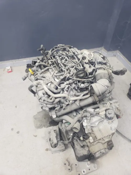 Moteur golf 7  04L