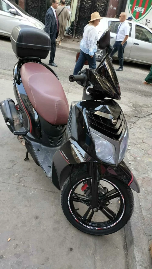 Sym HD2 