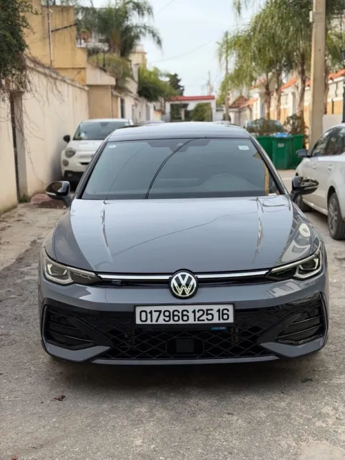 Volkswagen Golf 8 2025 R-Line