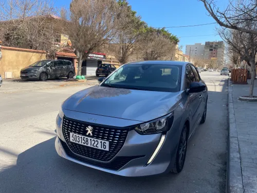 Peugeot 208 2022 