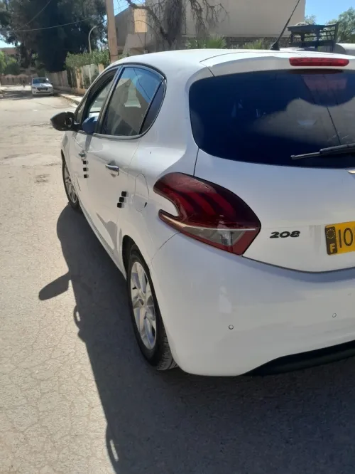 Peugeot 208 2016 Active Facelift