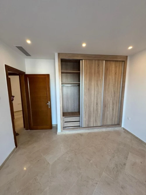 Location Appartement F4 Alger Hydra
