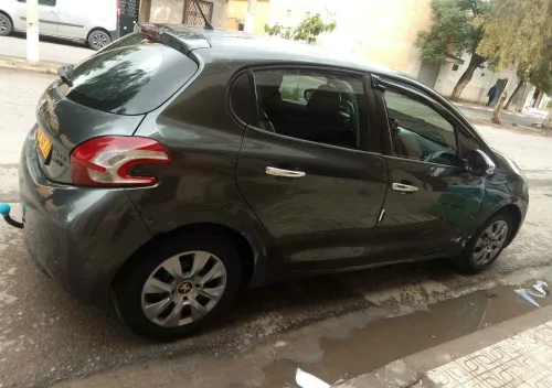 Peugeot 208 2013 Access