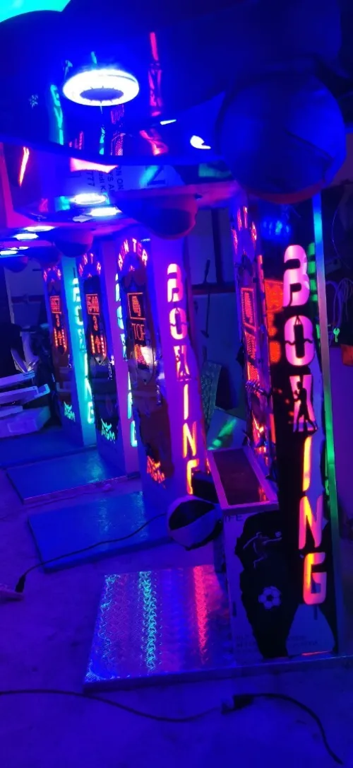 الة الملاكمة و الكيك بوكسينق machine de boxe