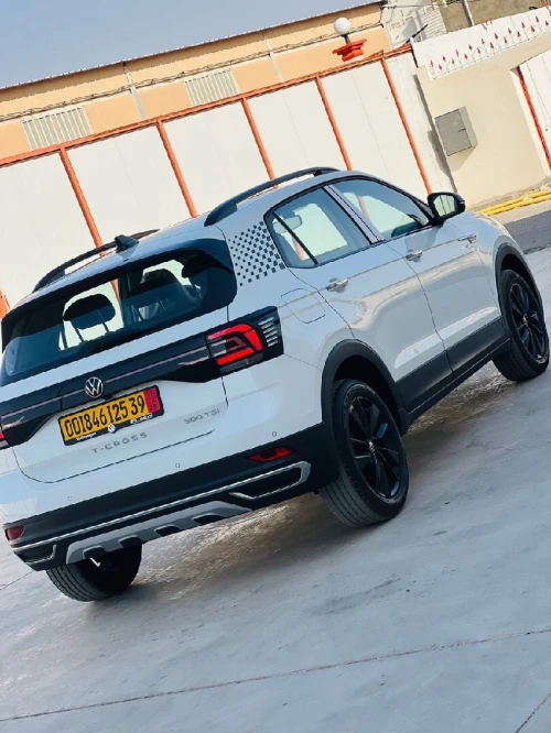 Volkswagen T-Cross 2025 R-line