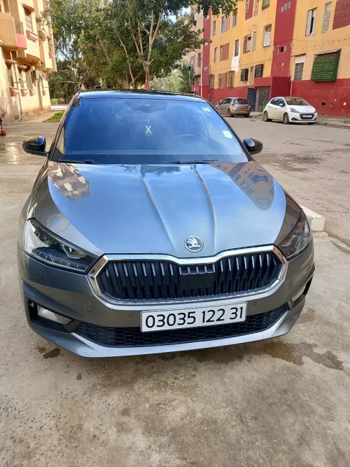 Skoda Fabia 2022 Style (avec toit panoramique)
