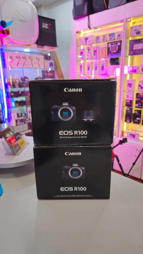 Canon r100