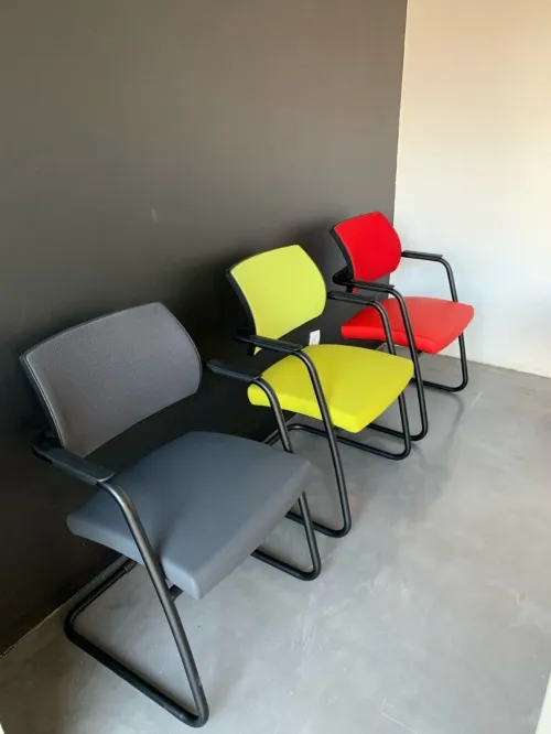 CHAISES OPERATEURS ET VISITEURS  