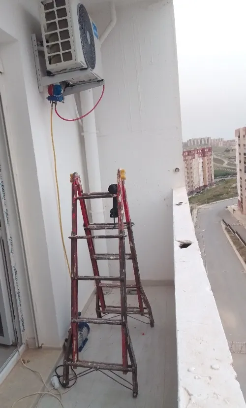 Réparateur d'électroménager (Abdelhak) 