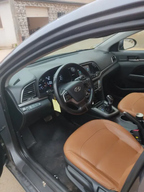 Hyundai Elantra 2018 GLX