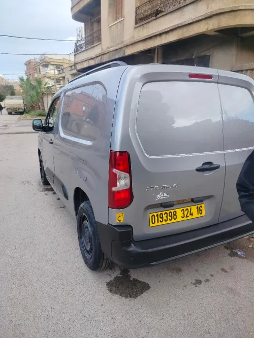 Fiat Doblo 2024 2 place
