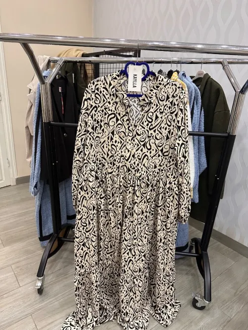 Vêtements femme, en gros