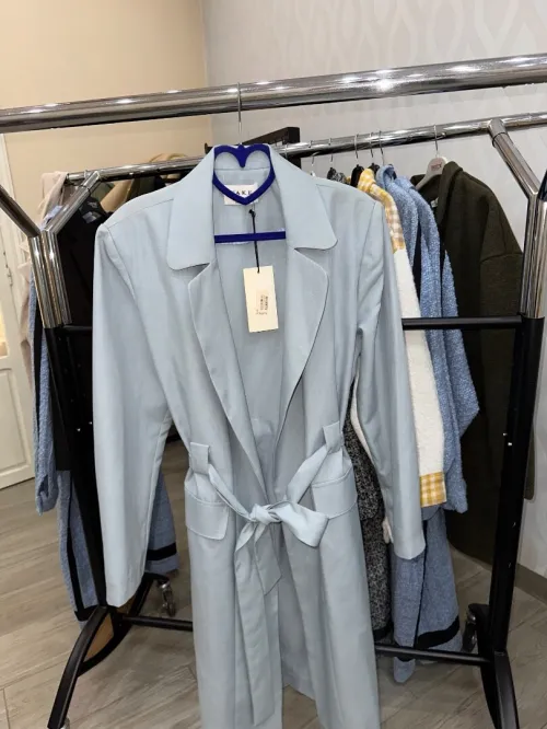 Vêtements femme, en gros