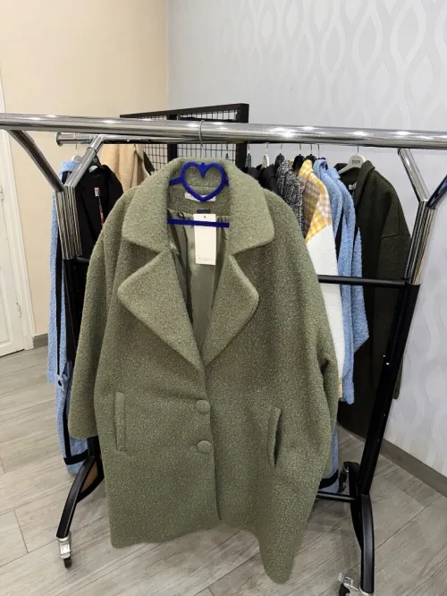 Vêtements femme, en gros