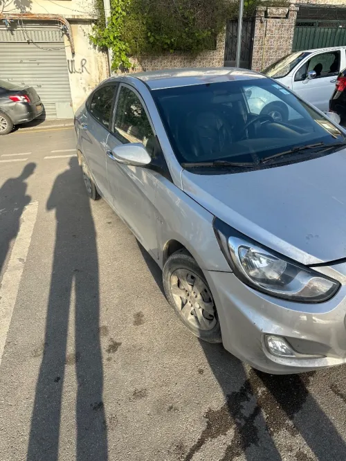 Hyundai Accent RB  4 portes 2012 Accent RB  4 portes