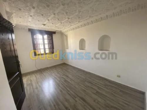 Location Appartement F4 Alger Kouba