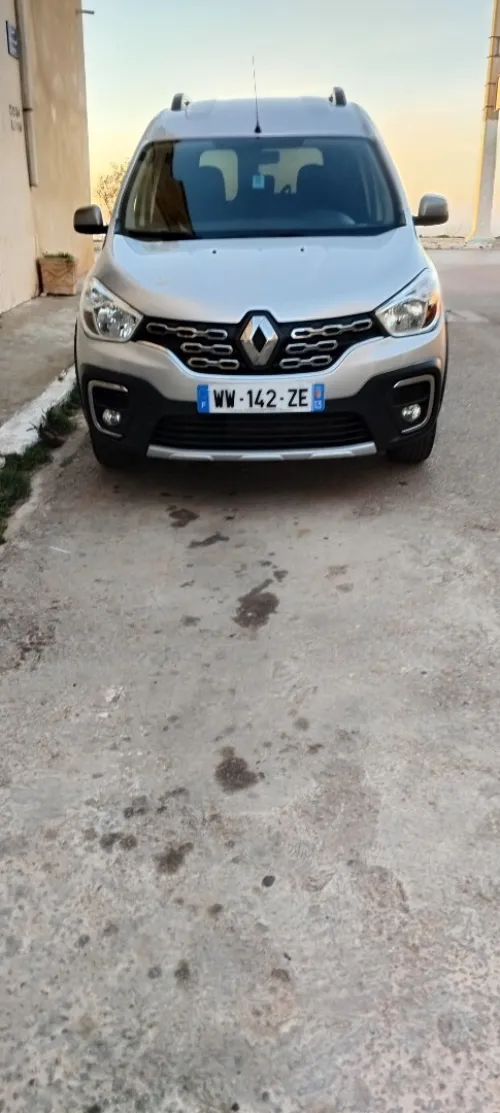Renault Kangoo 2025 Stepwey
