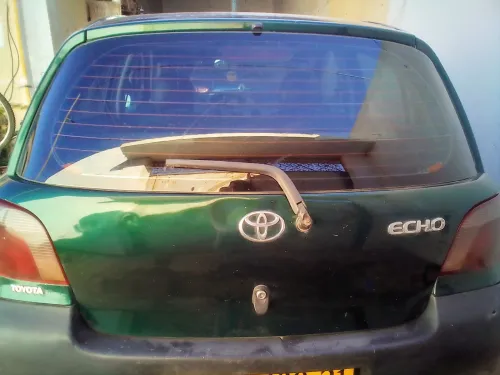 Toyota Yaris 2000 Écho