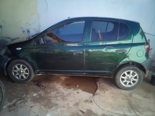 Toyota Yaris 2000 Écho