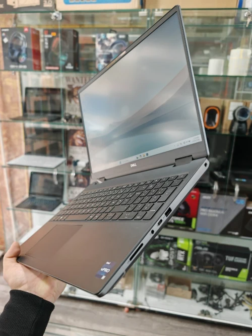 Dell precision 7680 RTX 4090 16GB