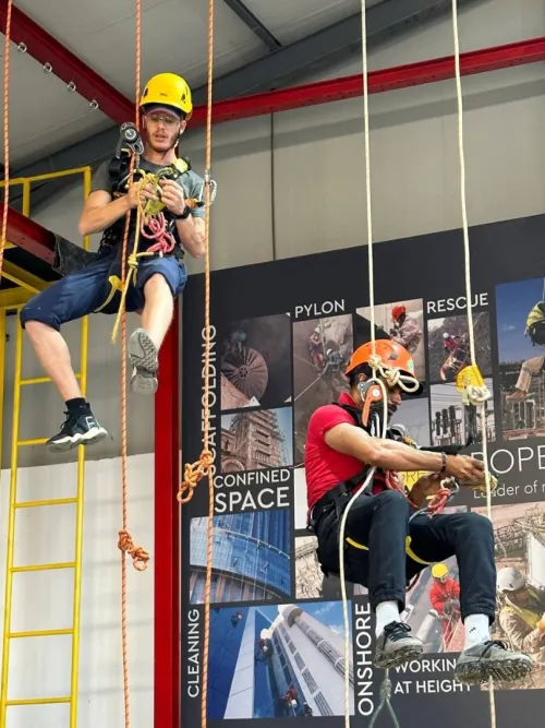 Formation Alpiniste - cordiste - travaux en hauteur sur corde - rope access