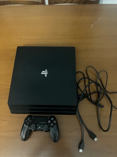 PS4 Pro 1 TB version Flashable 9:03 + 01 Manette Originale