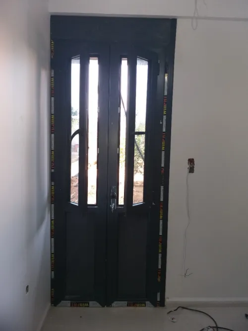 Menuiserie aluminium Pvc et mur rideau
