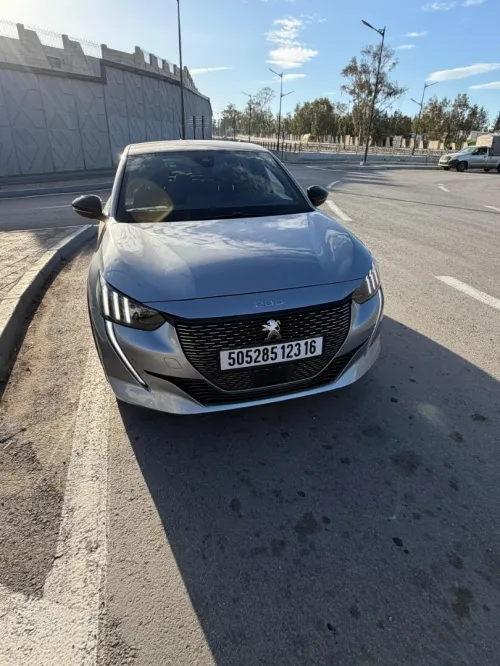 Peugeot 208 2023 GT