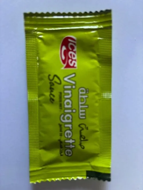beurre 10gr,confitures (abricot ,fraise,orange,figue) 20gr,assila 20gr,choco 20gr,sucre stick(8,6,5)gr