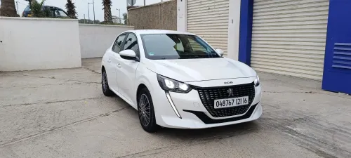Peugeot 208 2021 