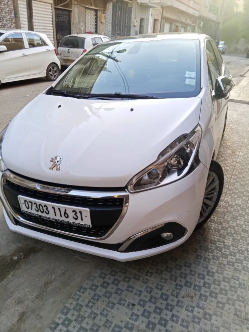 Peugeot 208 2016 Allure Facelift