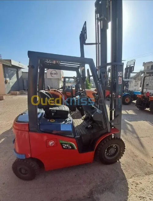 TIRSAM ÉLECTRIQUE LITHIUM 2.5T 4.5  M 