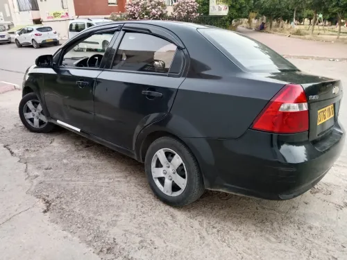 Chevrolet Aveo 4 portes 2010 Base clim