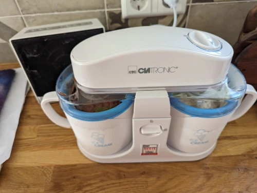 Machine à Crème Glacée - Clatronic
